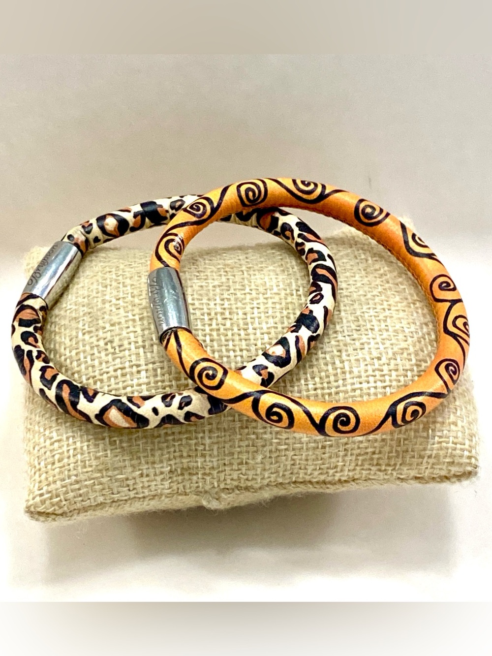 Brighton “Woodstock” Orange and Leopard Print Leather Wrapped Bangle Set READ